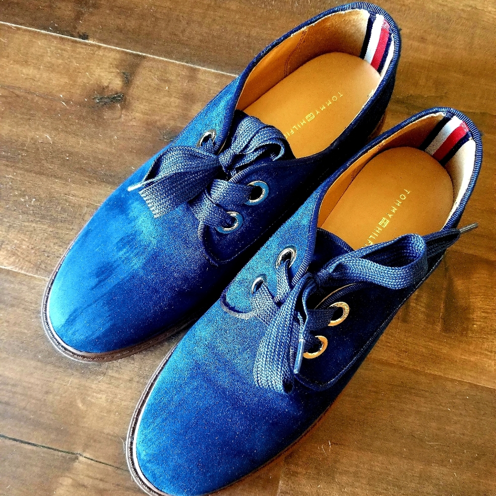TOMMY HILFIGER  Blue Swede Shoes